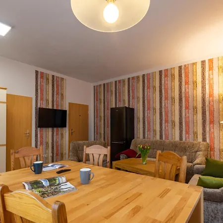 - Blumenstrasse Apartment