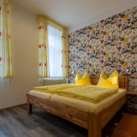 - Blumenstrasse Apartment *